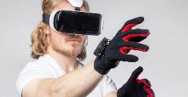 Un jugador es trenca el coll utilitzant unes ulleres de realitat virtual