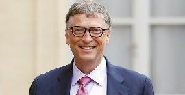 El Japó va condecorar a Bill Gates amb l'Ordre del Sol Naixent