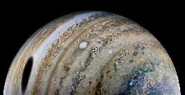 El telescopi James Webb ens mostra les espectaculars aurores polars de Júpiter