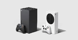 Una Xbox Series X blanca apareix en un anunci de Logitech