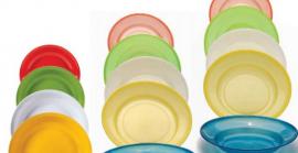 Regne Unit prohibirà plats i coberts de plàstics d'un sol ús