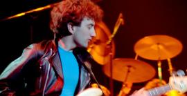 John Deacon: 72 anys compleix l'històric baixista i compositor de Queen