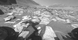 El Curiosity Rover de la NASA va capturar un vídeo que mostra des de l'alba fins al capvespre a Mart